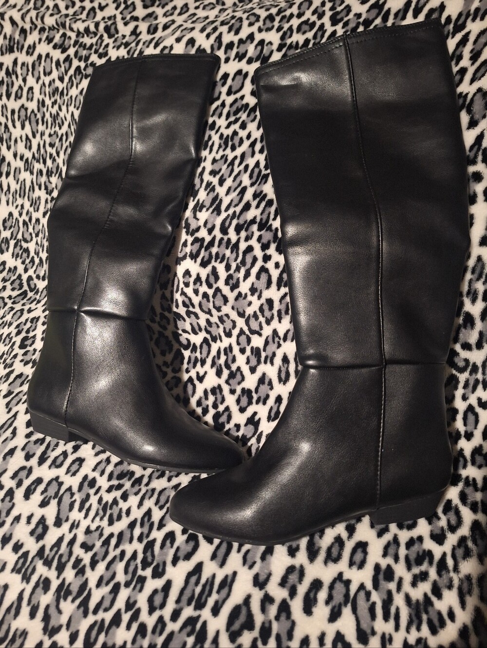 Women's Black Boots Size 6
